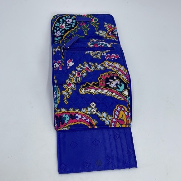 Vera Bradley Tri-fold Wallet - Picture 3 of 4